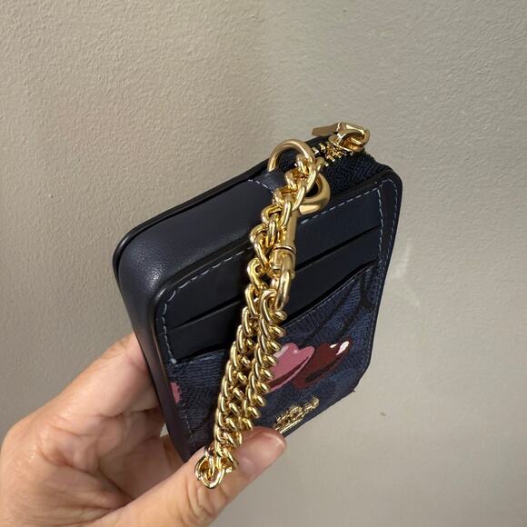 Limited ‼️Coach  CZ468 Zip Card Case In Signature Canvas With Cherry Print… - Picture 2 of 5